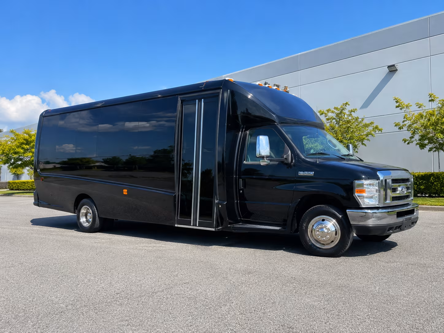 alpharetta corporate party bus rental