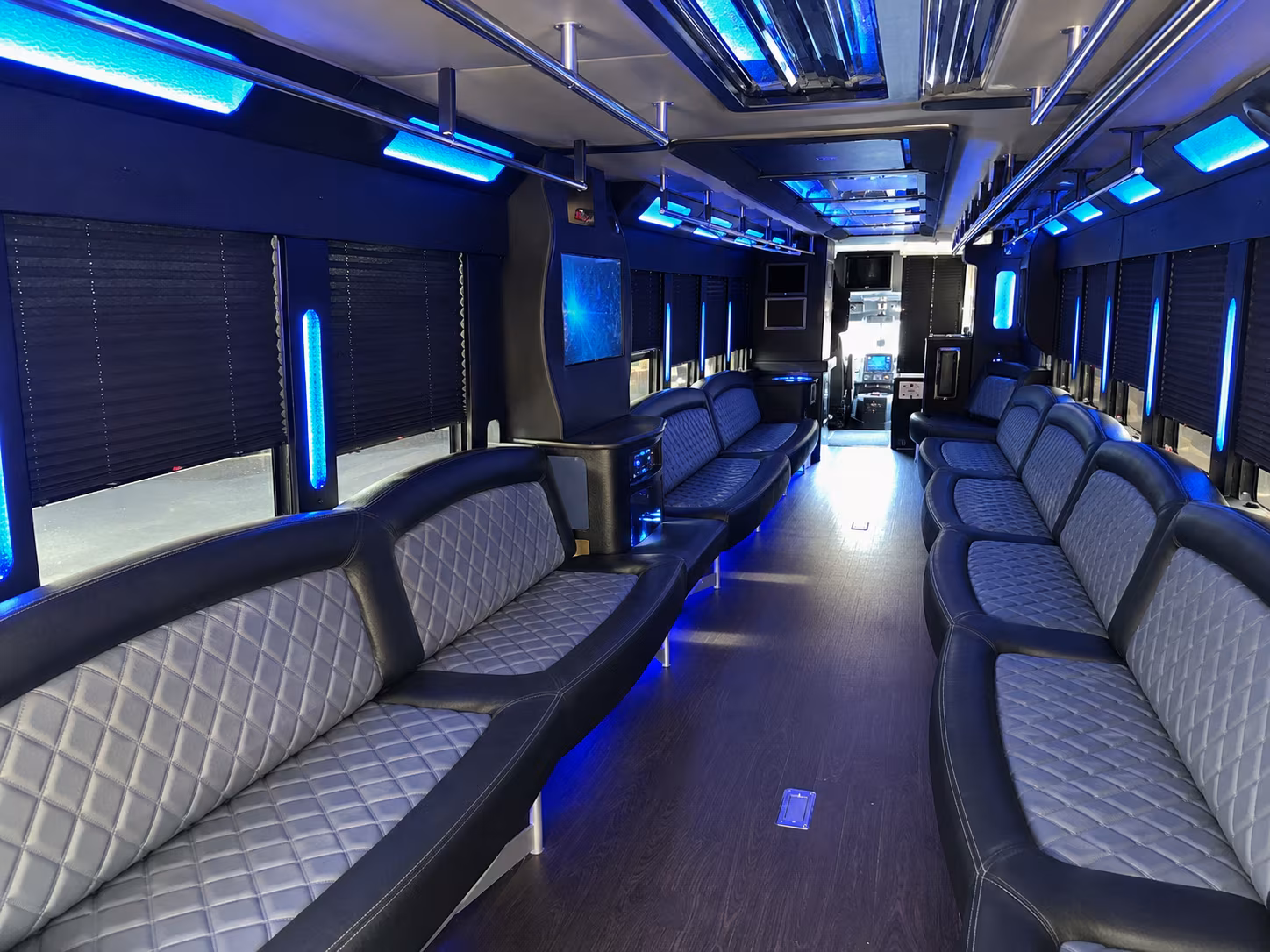 brookhaven concert bus rentals for groups and fans