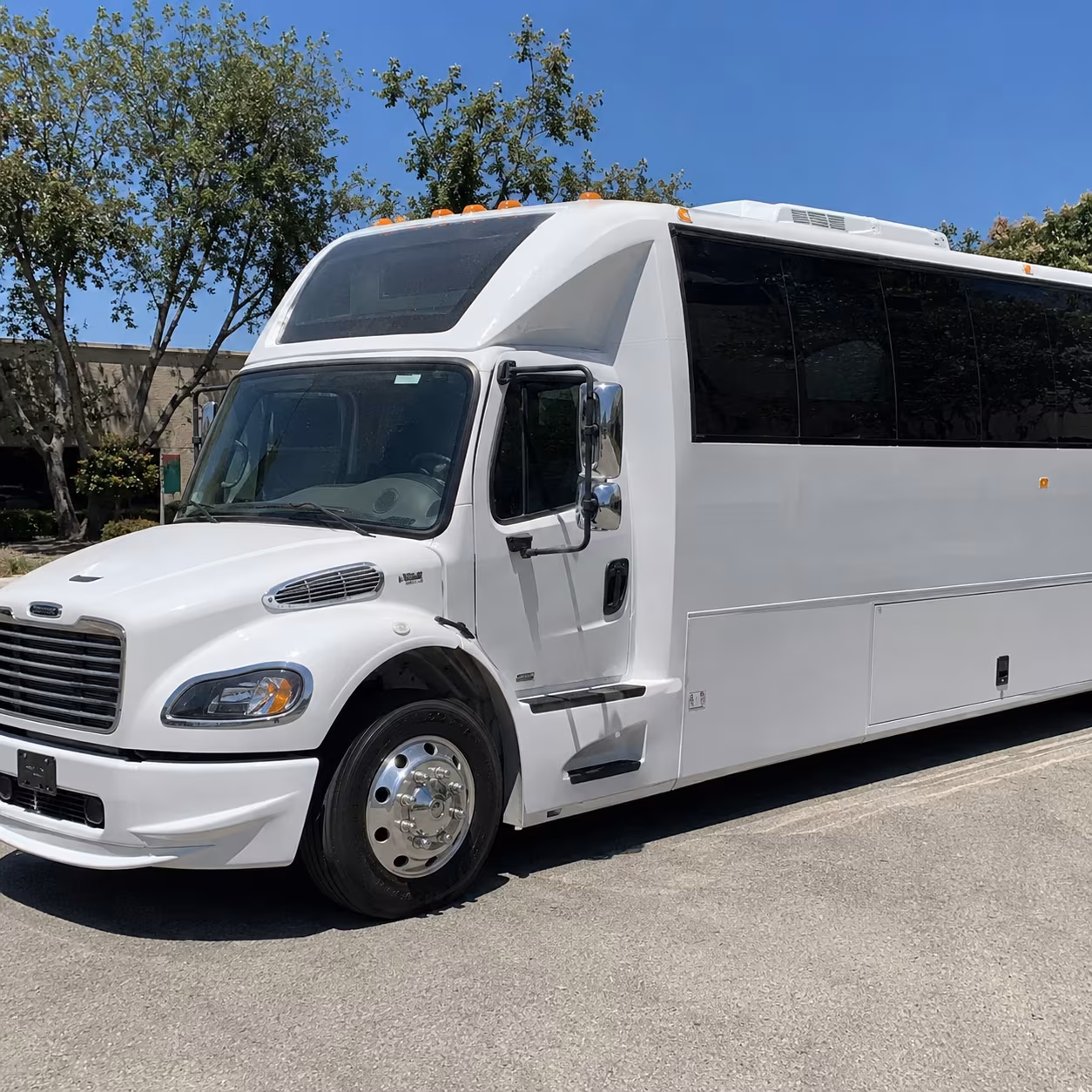 party bus trips to dahlonega wine country from alpharetta